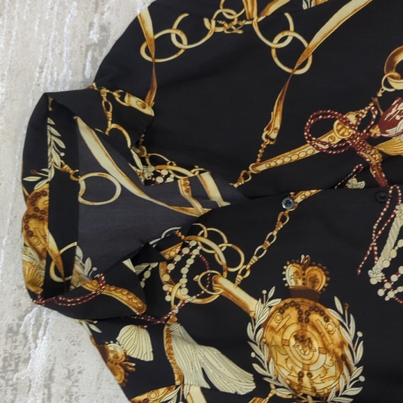 Brand New Button Front Chain Print Blouse - Picture 4 of 6